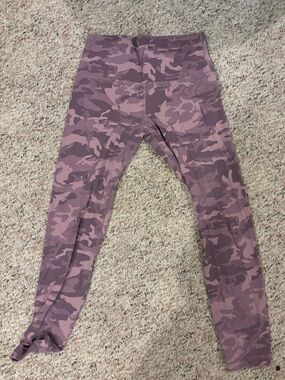 Lululemon pink camo leggings size 8
